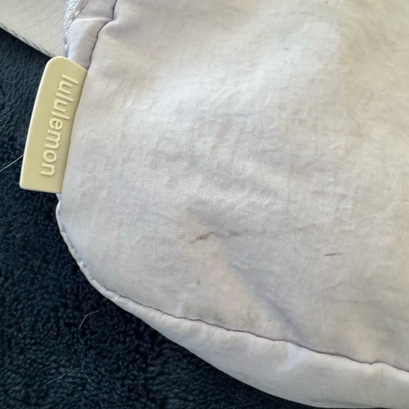 Lululemon Everywhere Belt Bag 1L Lavender - Picture 4 of 7